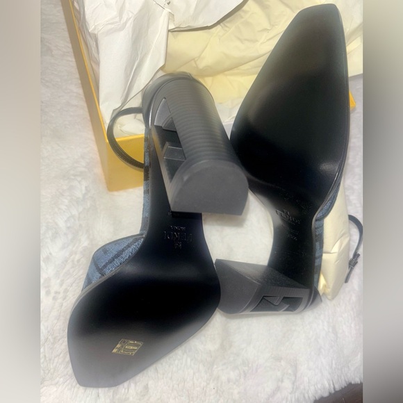 Chenille Jacquard FF Cut Baguette Ankle Strap 105mm Pumps 39.5 Black Blue - Picture 5 of 5